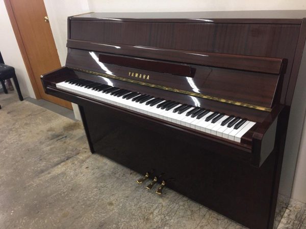 YAMAHA M108