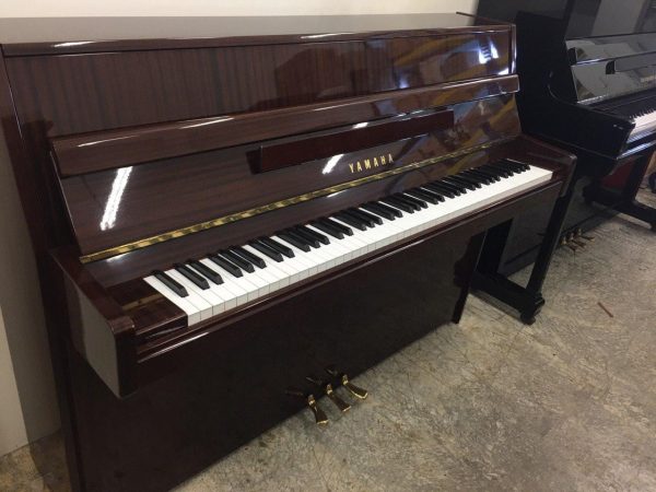 YAMAHA M108 - Image 2